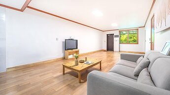 Gapyeong Highmong Pet-friendly Kids Pool