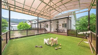 Gapyeong Highmong Pet-friendly Kids Pool