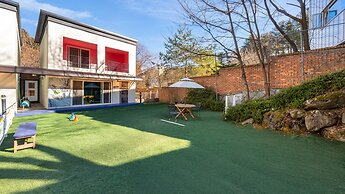 Gapyeong Highmong Pet-friendly Kids Pool