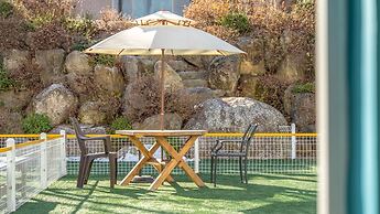 Gapyeong Highmong Pet-friendly Kids Pool