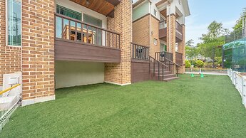Gapyeong Highmong Pet-friendly Kids Pool