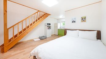 Gapyeong Highmong Pet-friendly Kids Pool