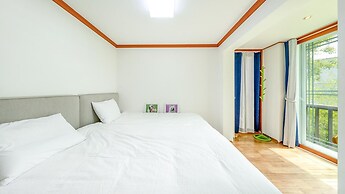 Gapyeong Highmong Pet-friendly Kids Pool