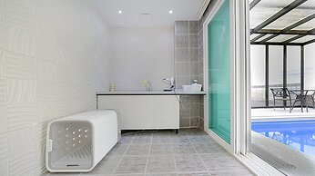 Gapyeong Highmong Pet-friendly Kids Pool