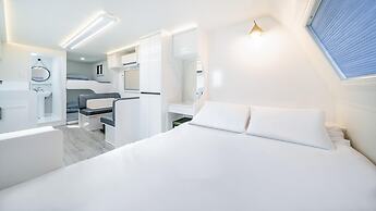 Gapyeong Ddobagi Pet & Spa Glamping