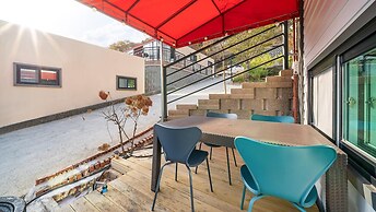 Gapyeong Ddobagi Pet & Spa Glamping