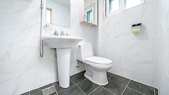 Gapyeong Ddobagi Pet & Spa Glamping