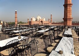 FortVista Eatery & Lodges Lahore