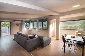 Villa Verano - Spacious 5-bdr & 5-bth Villa