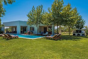 Villa Verano - Spacious 5-bdr & 5-bth Villa