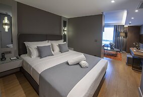 Valente Suites & Hotel