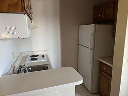 Express Inn & Suites