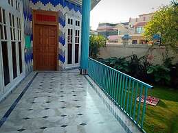 Shahi Palace Guest House