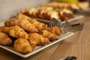 Theos village apartments