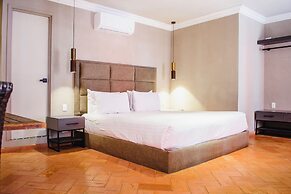 Mikaella Hotel