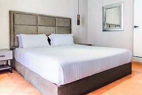 Mikaella Hotel