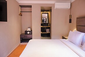 Mikaella Hotel