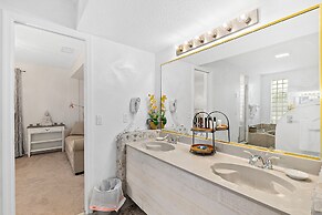 Golden Magnolia Resort & Spa