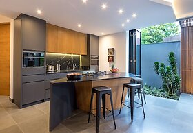 Villa Castil di Udara by Villa Finder