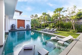 Villa Castil di Udara by Villa Finder