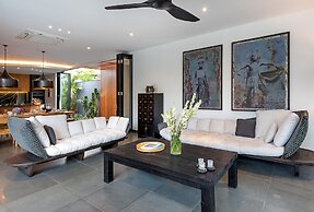 Villa Castil di Udara by Villa Finder