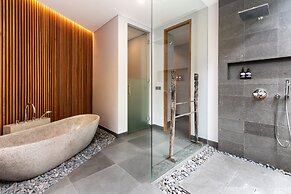 Villa Castil di Udara by Villa Finder