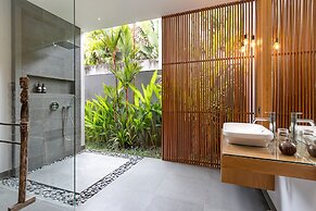 Villa Castil di Udara by Villa Finder