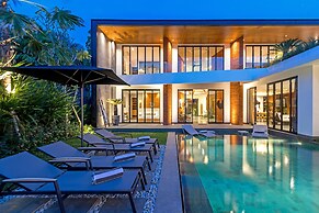 Villa Castil di Udara by Villa Finder