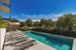 Pool Sapore Di Mare Apartments