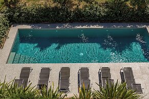 Pool Sapore Di Mare Apartments