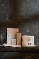 Twinz Hotel