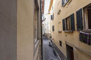 Pitti Studio by Mmega