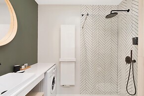 Apartament Deluxe Platany A43 by Renters