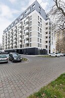 Apartament Deluxe Platany A43 by Renters