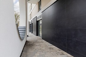 Apartament Deluxe Platany A43 by Renters