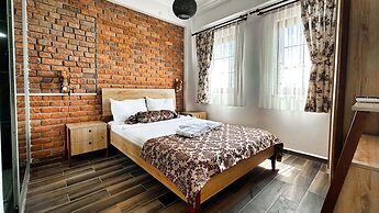 Adayel Otel & Bağ Evi