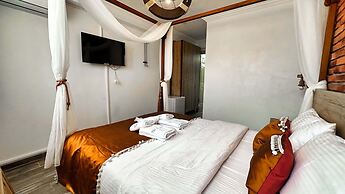 Adayel Otel & Bağ Evi