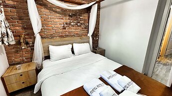 Adayel Otel & Bağ Evi