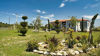 Adayel Otel & Bağ Evi