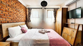 Adayel Otel & Bağ Evi