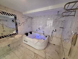 Stargate Hotel&Spa