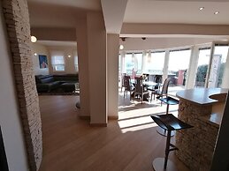 Villa Marid Luxury Presidential Apartment