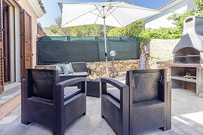 Charming 3-bed Villa in Berruiles