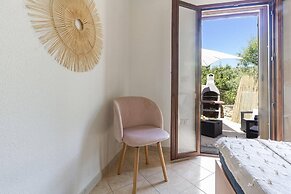 Charming 3-bed Villa in Berruiles