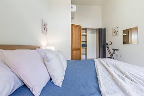 Charming 3-bed Villa in Berruiles