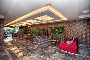 Marina Green Suit Hotel