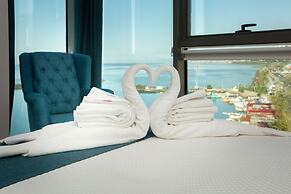 Marina Green Suit Hotel