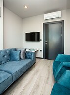 Marina Green Suit Hotel