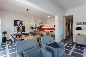 Nima's Beach Apartment