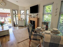 Badgers Hollow Lodge